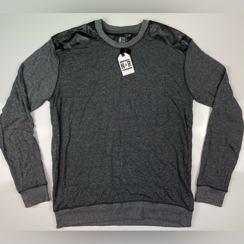 No Retreat Men’s Long Sleeve Shirt Sweater XL BNWT